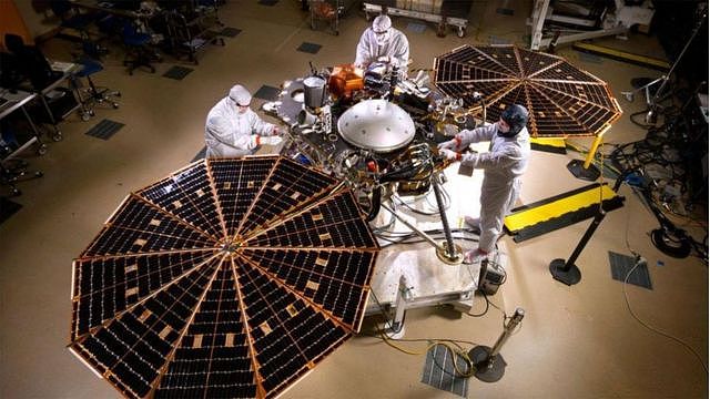 洞察号探测器于2018年发射到火星，于同年11月着陆。