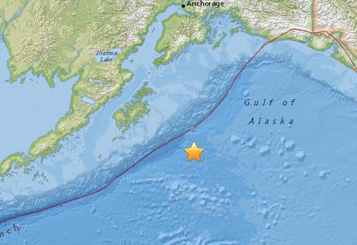 阿拉斯加附近发生8级地震 震源深度20公里