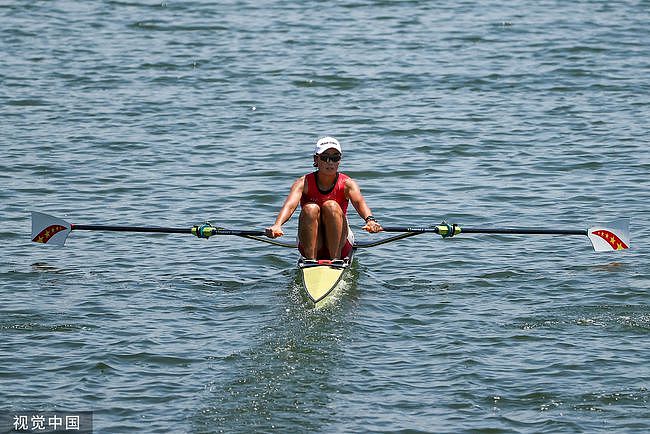 女子单人双桨新西兰选手夺冠 江燕获第6名（组图） - 1