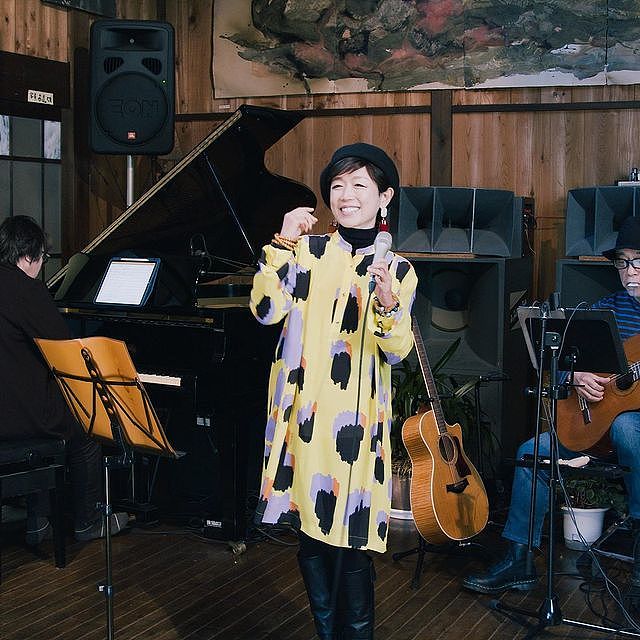 知名女歌手巫慧敏去世，4月份还在宣传演唱会，生前最后近照曝光
