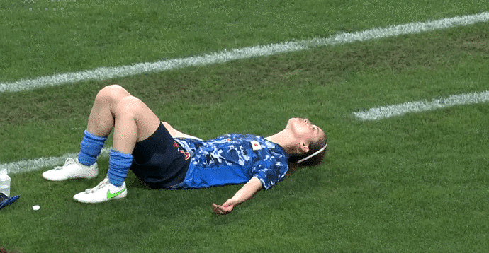日本女足出局：全员爆哭，队长瘫坐，头号球星怒砸皮球（组图） - 6