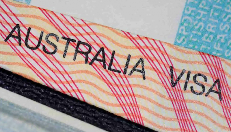 有钱就能入境？疫情期间1.5万外国富豪来澳，政府被批“出售公民身份”（图） - 4