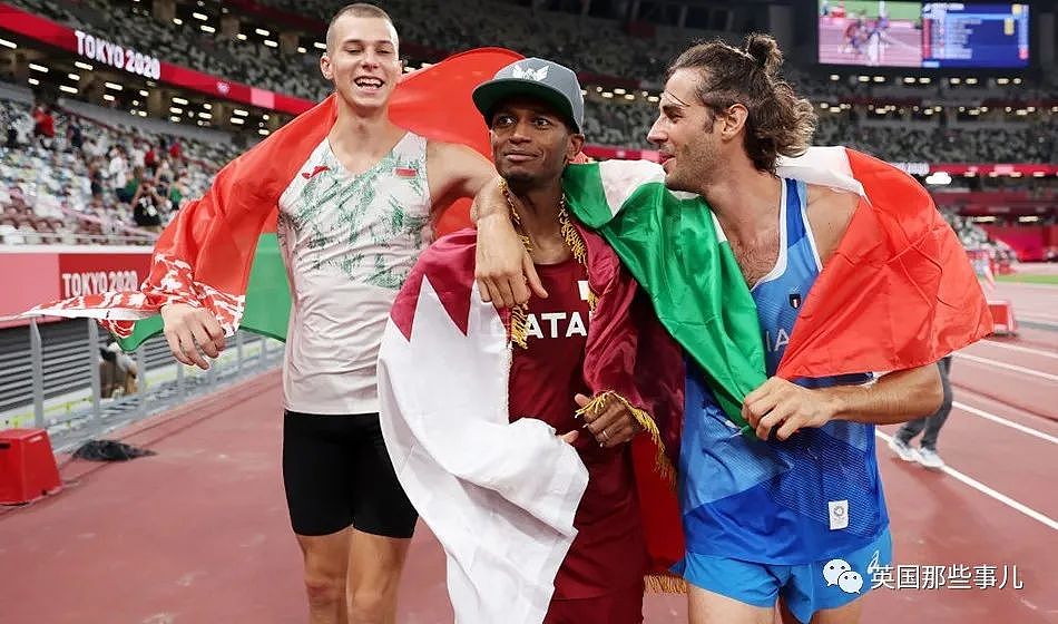 意大利连夺两金，帅哥运动员头盖国旗热情拥吻！网友：极致浪漫（视频/组图） - 18