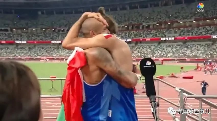 意大利连夺两金，帅哥运动员头盖国旗热情拥吻！网友：极致浪漫（视频/组图） - 21