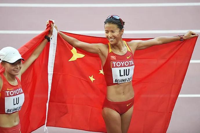 最“孤独”的中国奥运冠军：她赢得金牌后，现场无人庆祝，独自含泪绕场（组图） - 5