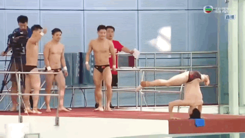 中国跳水队“名场面” ，这奇葩姿势是认真的?（图） - 12