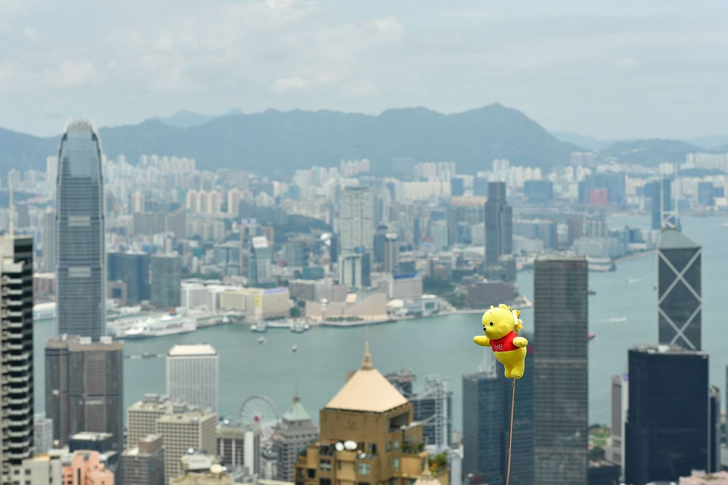“国际”在香港的语境中不应该只局限在西方，而是中国与西方的交汇之处。（新华社）
