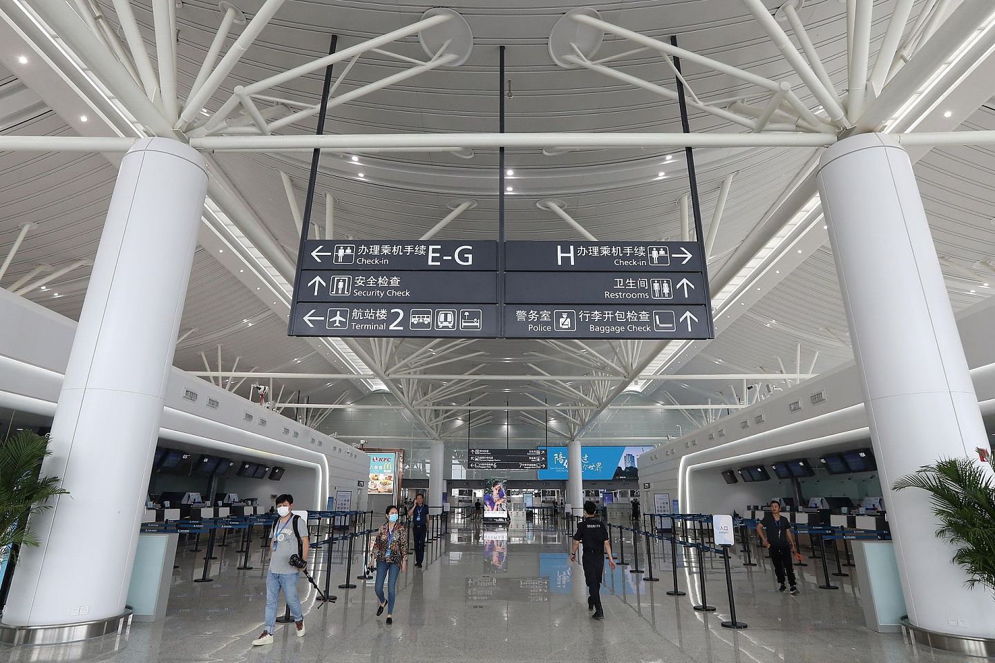 南京禄口国际机场因为管理问题，成为此轮疫情“放水”的源头。（视觉中国）