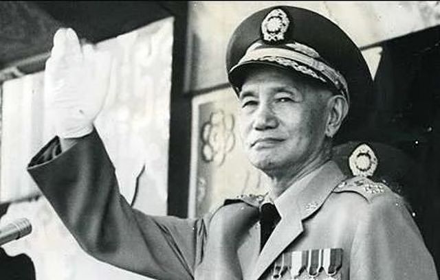 蒋介石在台北阅兵