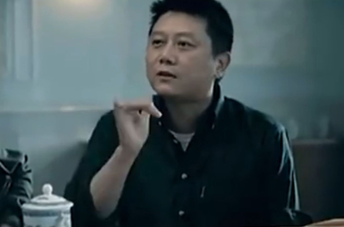 中国当代作家、编剧王朔，被指是“京圈”的创始人之一。（微博＠最搞冷笑话 ）