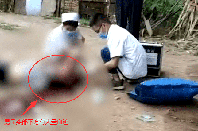 痛心！中国一对男女街头互殴，男子不幸身亡，女子当场吓懵，跪在地上（视频/组图） - 2