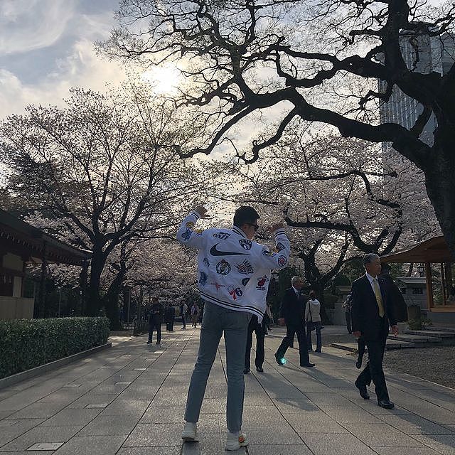 婚礼新郎发文澄清并道歉，张哲瀚又被曝在靖国神社内拍照留念（组图） - 6