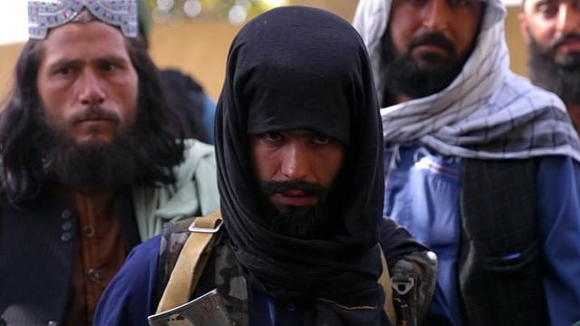 阿富汗巴尔赫的塔利班士兵