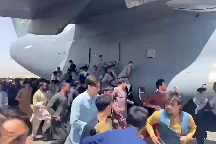 afghanistan-evacuation-airport-4.jpeg,0