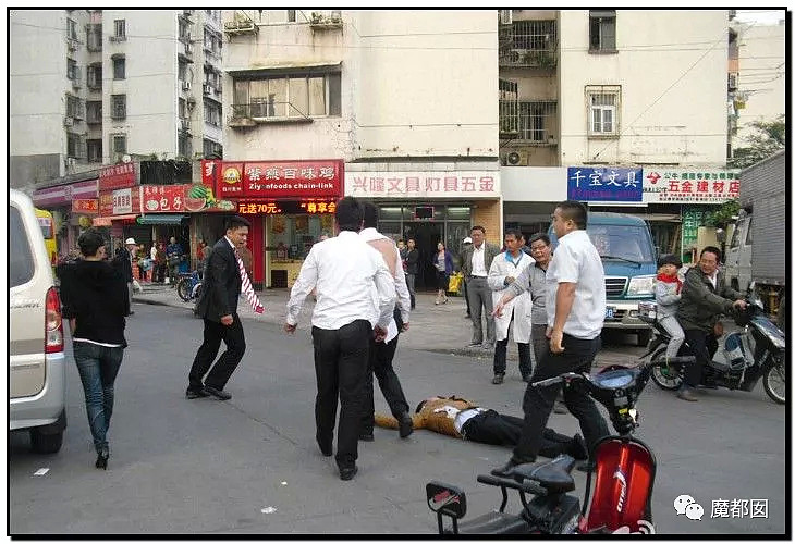 手起刀落!房产中介行业末日已到?民怨愤怒达到顶点?(组图) - 22