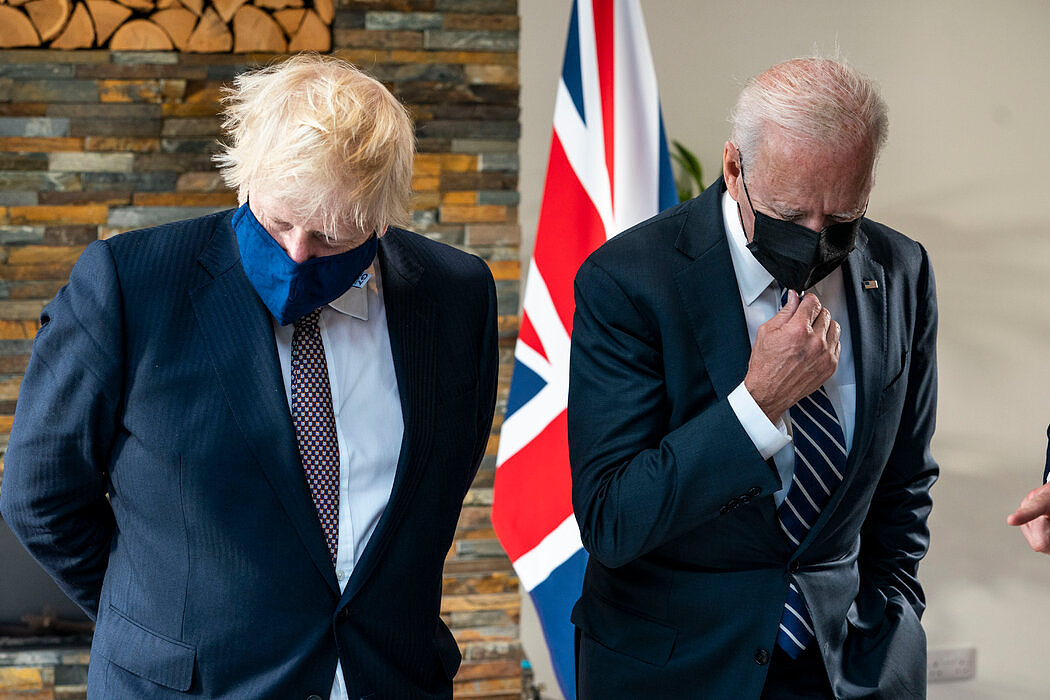 6月，拜登总统与英国首相鲍里斯·约翰逊在G7峰会期间。