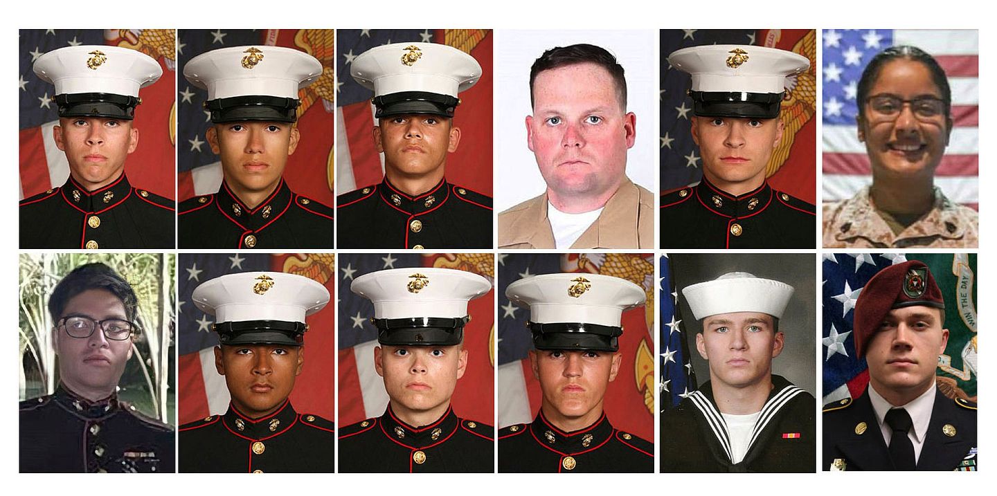 美国海军发布12名殉职美军遗照的组图。他们都死于8月26日机场阿贝门（东门）的自杀式炸弹袭击。（AP）