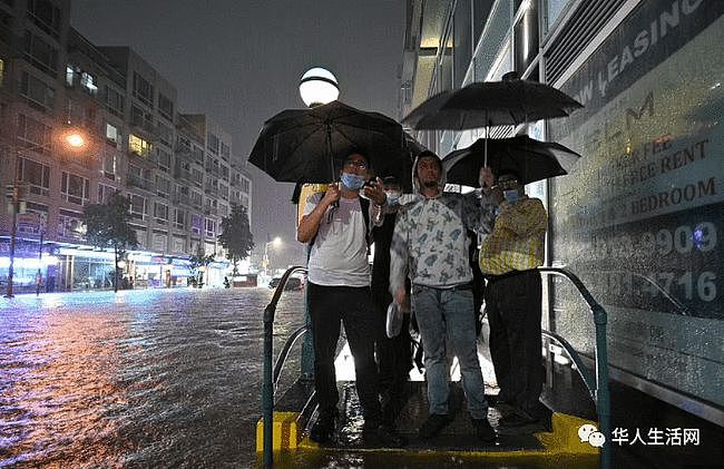 美国遭遇罕见暴雨！机场瘫痪，地铁停运，86岁华人遇难，多人在地下室淹死（组图） - 10