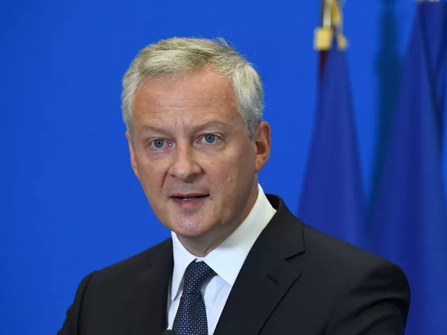 法国将在2022年1月担任欧洲部长理事会的轮值主席国。勒梅尔表示，法国正在寻求在这一期间，就跨国公司的最低税收达成共识。（Twitter@@franceinfo）