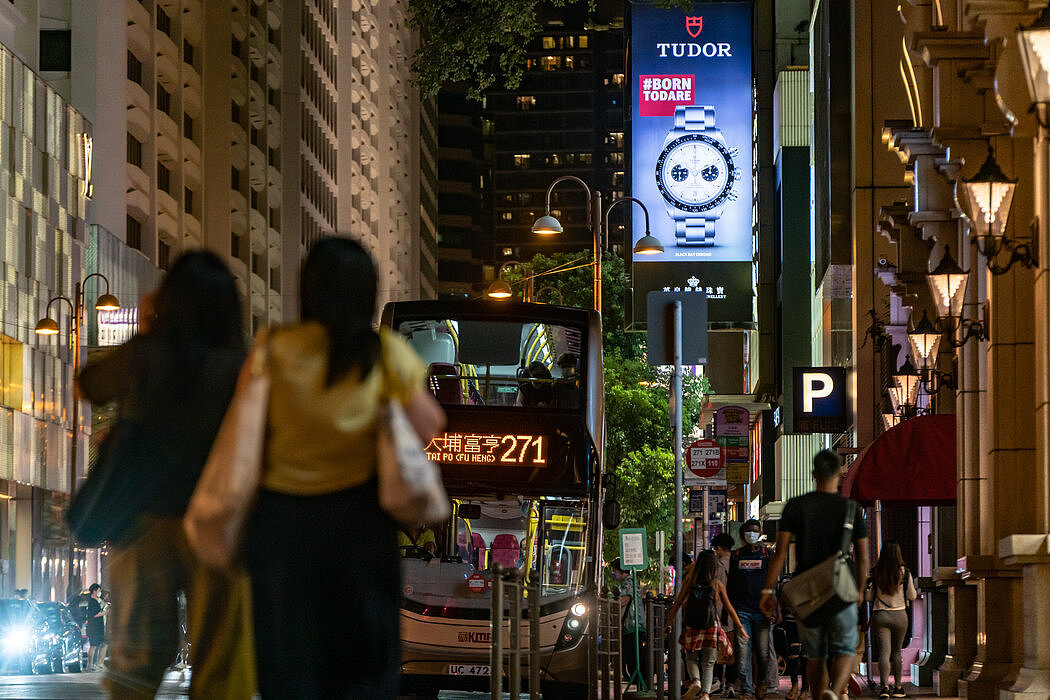 香港市场的活力没有消失，而是发生了变化，有人说：“只是变得更本土化了一点。”