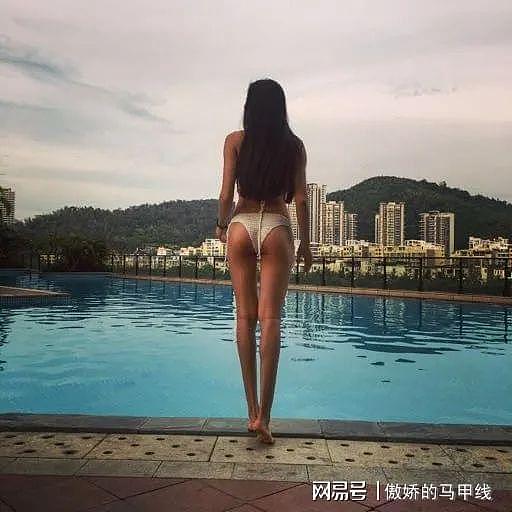 ​90后中国黎族妹子晒出性感照，纤腰翘臀大长腿、女生看了都惊艳（组图） - 25