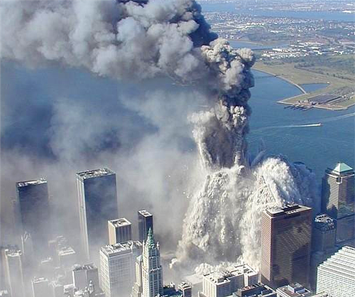 911事件著名的照片：坠楼男子最后的选择，让无数人红了眼眶（组图） - 4