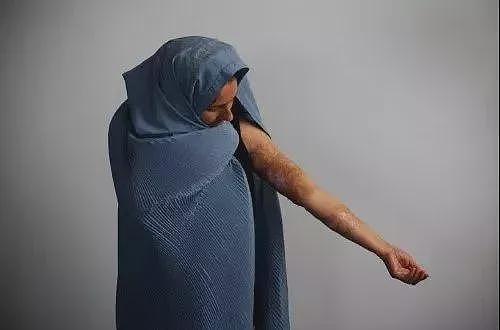 阿富汗女议长回忆被迫穿罩袍：像被活埋 快要闷死（组图） - 10