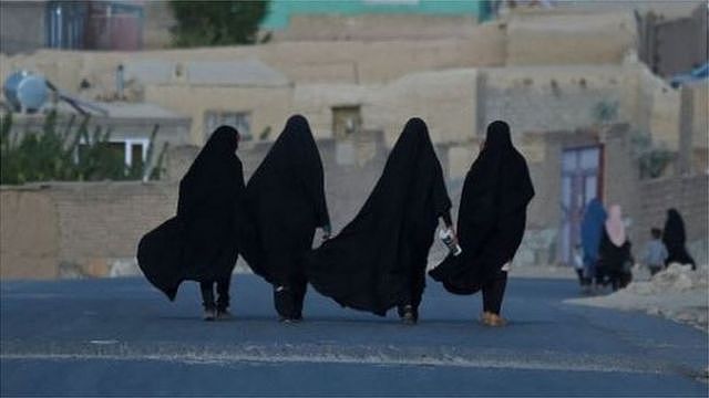 阿富汗女性的前路充满不确定性。