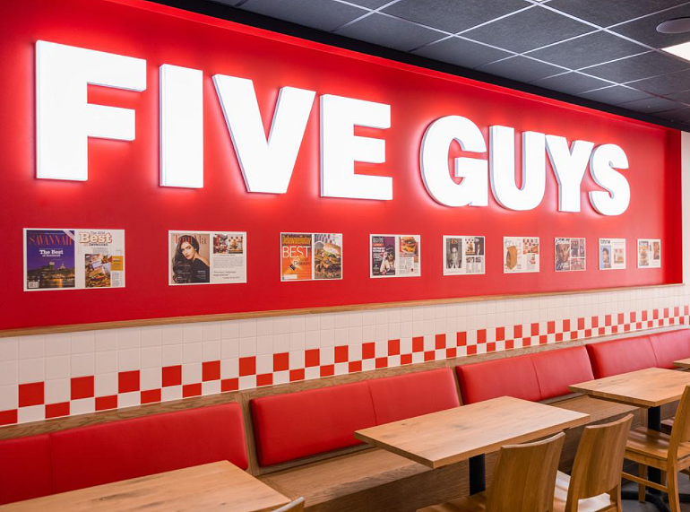 美国快餐巨头Five Guys进军澳洲，首家门店于下周一在悉尼开业（组图） - 3
