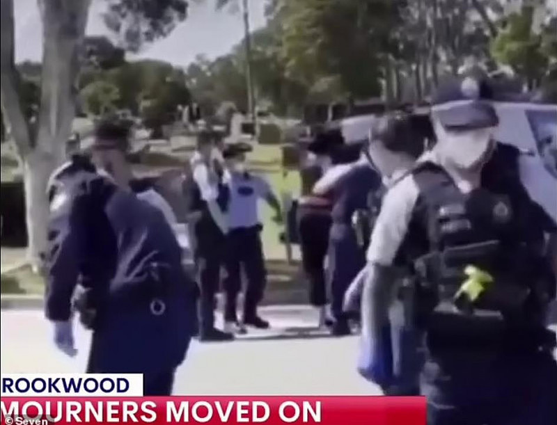 悉尼西区近百人参加葬礼，4人被捕！警方执法引当地穆斯林不满（视频/组图） - 2