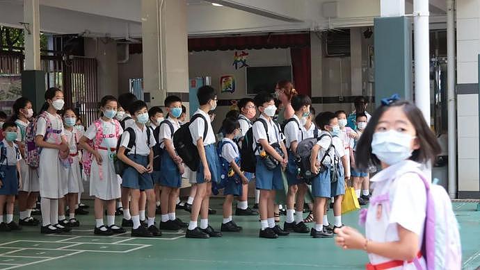 香港爆学生荒！大批小学幼稚园学位空缺，多校停办...（组图） - 3