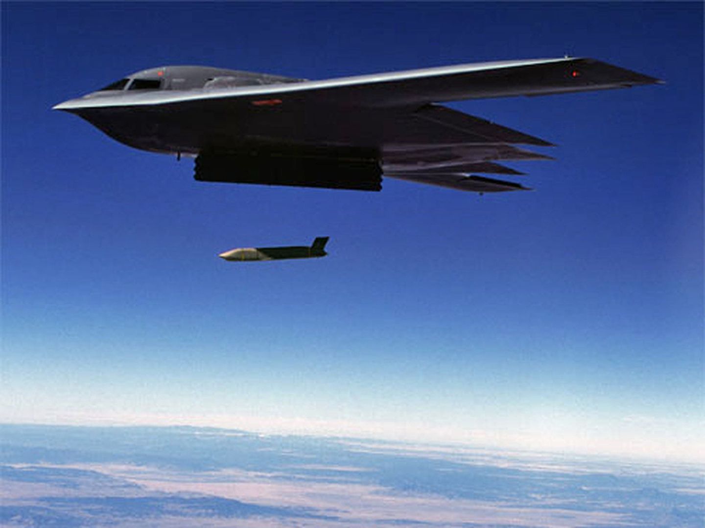 目前，美国空军有21架B-2隐形轰炸机。（美国空军官网）