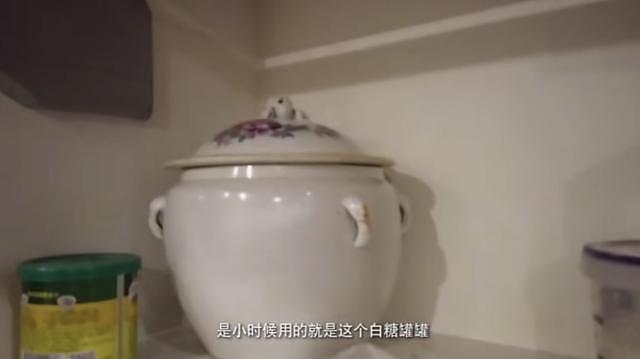 火了15年的李宇春，节目中公开自己的家，现在单身仍和父母一起住 - 5