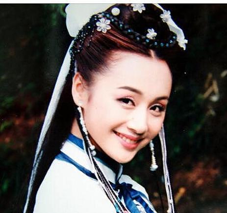 曹颖在长城上跳舞，网友傻眼被看错以为是于月仙，46岁的她状态真好（组图） - 10