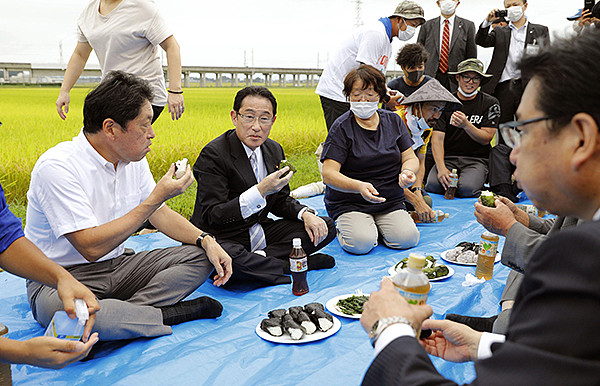 人物｜岸田文雄：在安倍阴影与派阀角力中“逆袭”首相宝座