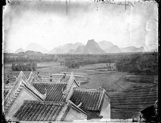 北江边的竹林（广东，1870年）。