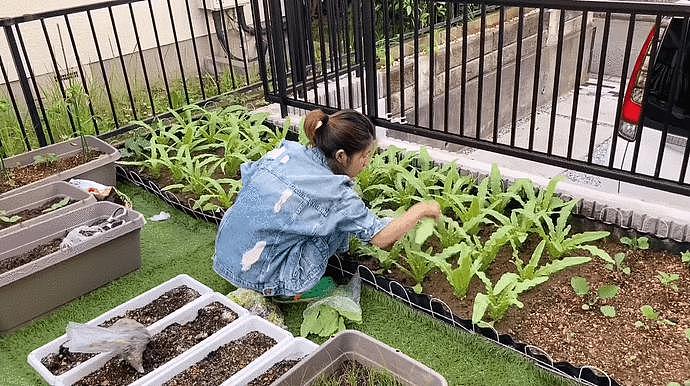 中国农村妹子嫁到国外：住独栋别墅，用泡澡水洗衣服，这样的生活简直太好了（组图） - 39