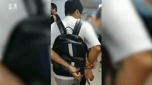 “我是警察，你鞋子里有密拍设备”抓捕视频冲上热搜，太帅了