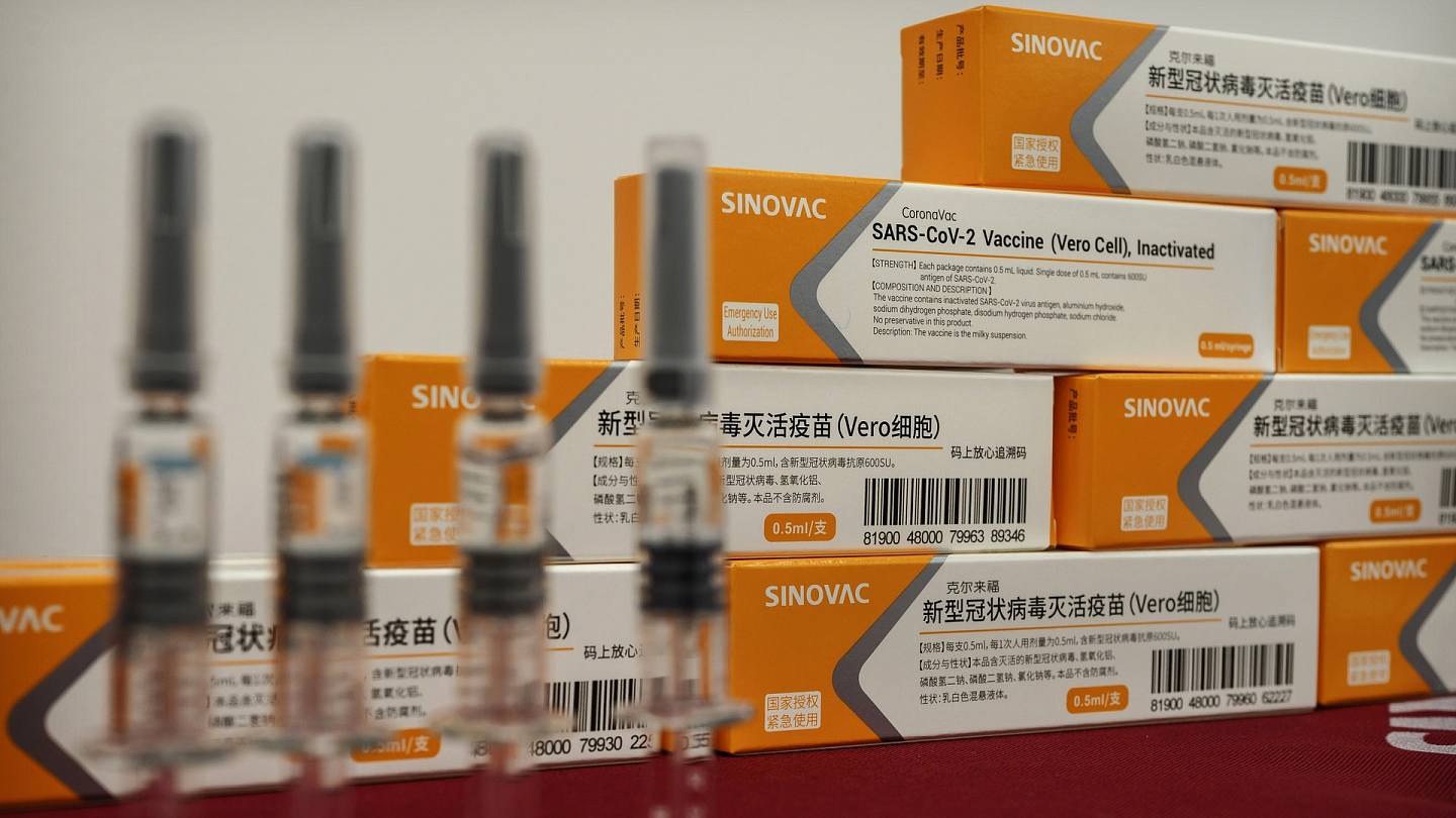 科兴疫苗：图为2020年9月24日，中国科兴生物在北京展示科兴新冠疫苗的包装。 （Getty）