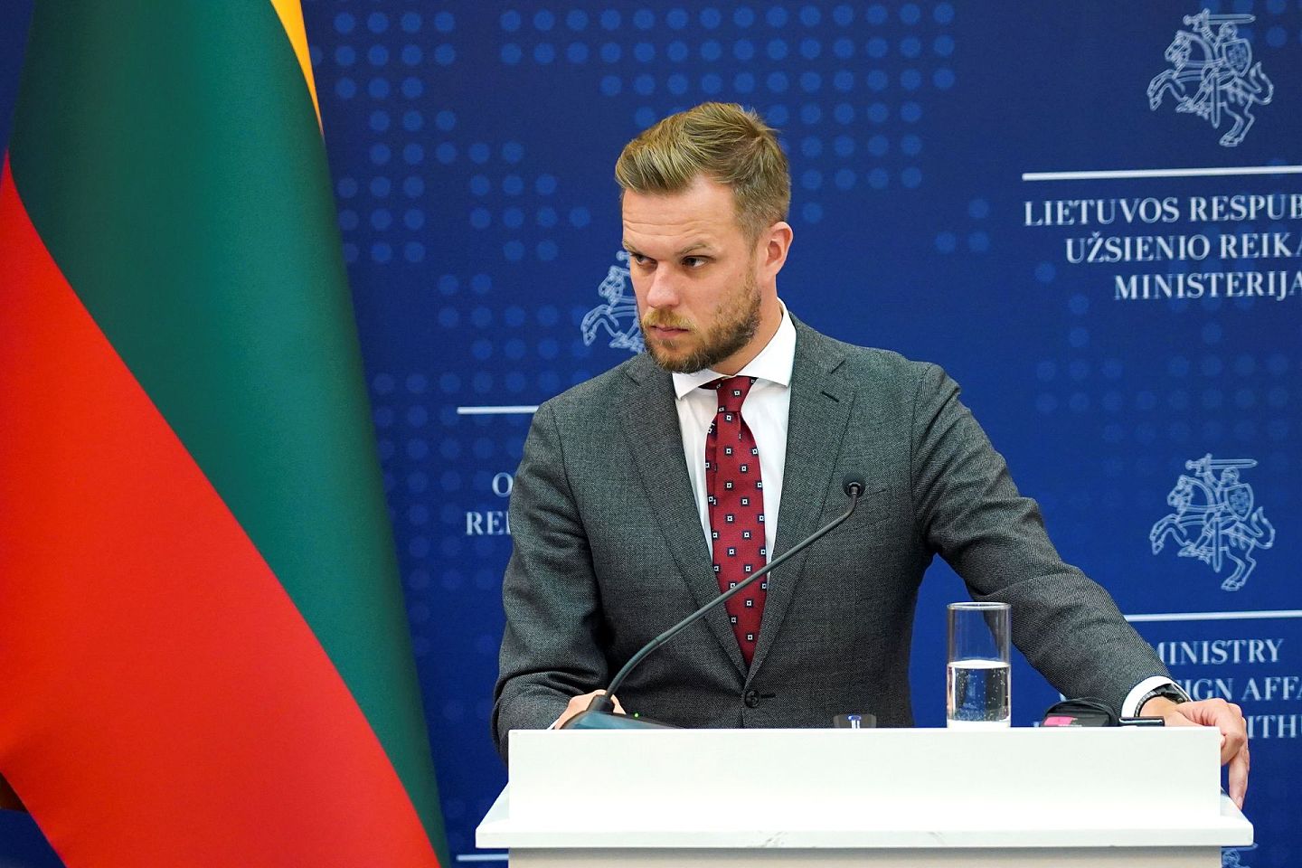 2021年8月9日，立陶宛外交部长兰茨贝吉斯于立陶宛出席记者会。（Reuters）