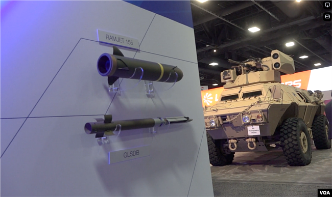 2021年美国陆军协会年会暨武器展展出的波音公司与挪威Nammo公司合作推出的155毫米冲压发动机炮弹（Ramjet 155）模型