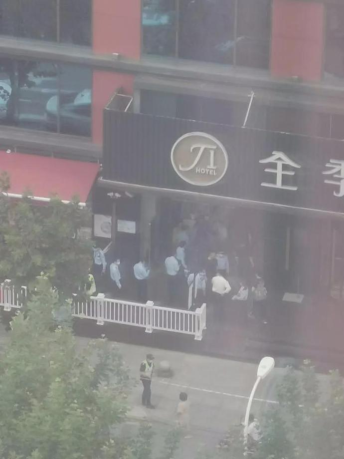 上海全季鸿酒店发生命案，网传53岁男子砍下41岁女同事头颅（视频/组图） - 4