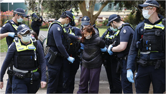57人被捕！墨尔本抗议活动遭警方挫败，42人被罚款（组图） - 2