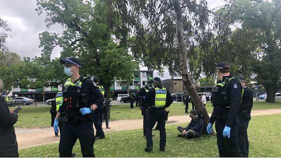 57人被捕！墨尔本抗议活动遭警方挫败，42人被罚款（组图） - 5