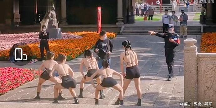 广州5名女子极限暴露在纪念馆前做不雅事！火辣热舞遭游客怒斥：这里不是夜店！（视频/组图） - 2