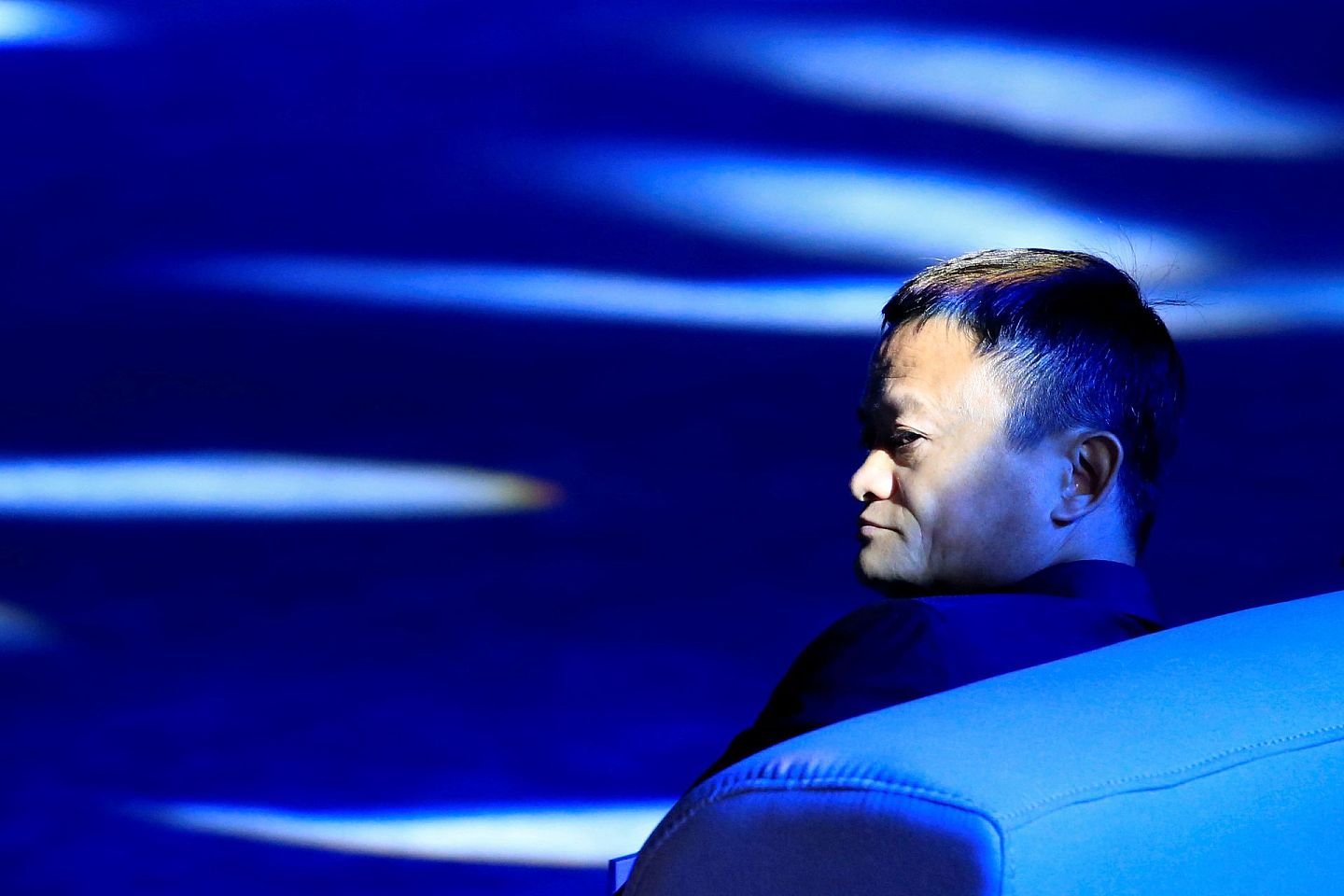 马云参加2018年9月17日在中国上海举行的世界人工智能大会（WAIC），2020年上海演讲前他在媒体前极为活跃。（Reuters）