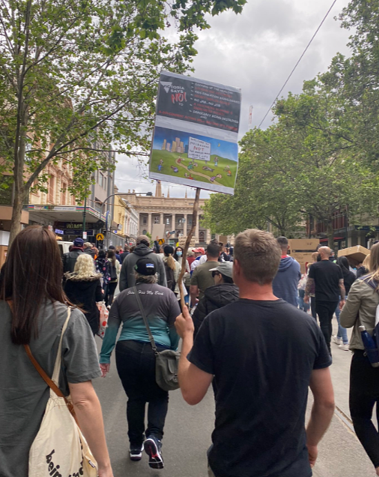 澳洲多地爆发游行，抗议者抵制疫苗接种，要求州长下台（视频/组图） - 8