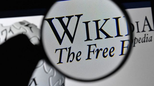 Wikipedia under the microscope