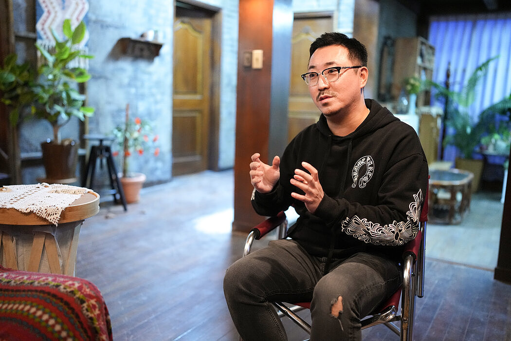 《不可杀》的导演张英宇。他希望该剧也能成为吸引国际观众的韩国杰作。