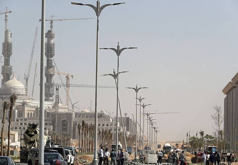 埃及新行政首都的街景图，此图摄于今年7月。 （路透资料照）